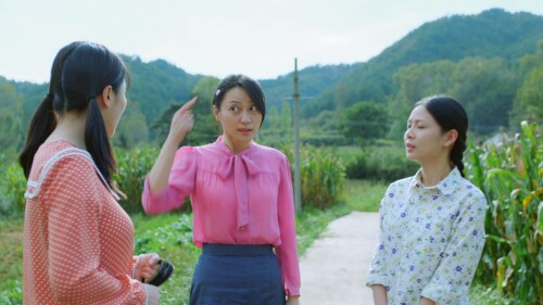 The.Sun.Shines.on.Me.2020.EP01.WEB-DL.1080P.H264.AAC.Mandarin-OPS-00_02_24-2021_11_24_03_50_44.jpg