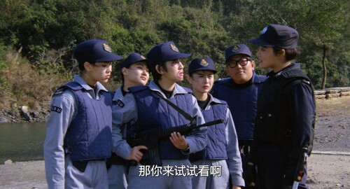 92霸王花与霸王花.1992.BDRip.The Inspector Wears Skirts IV.GBR.2Audios.FFans@至尊宝.mkv 20240508 143215.170