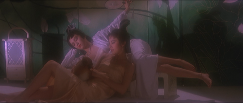 .1984.BDRip.Lust-for-love-of-a-chinese-courtesan.AUS.3Audios.FFans.mkv_20251215_222816.282.png